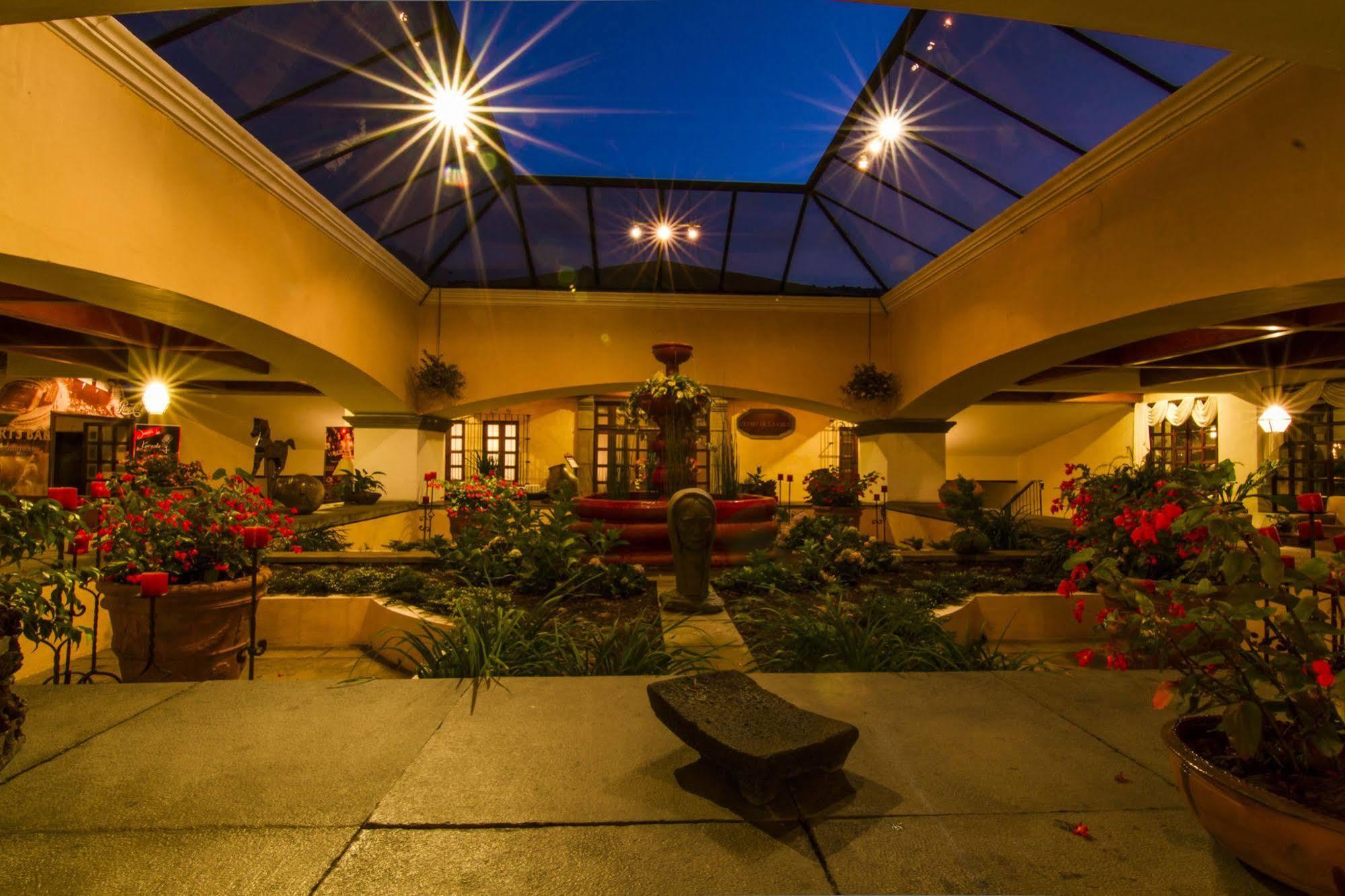 Hotel Soleil La Antigua Exterior foto